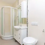 2 Bedroom Cozy In *
