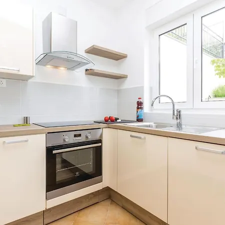 2 Bedroom Cozy In Apartman *