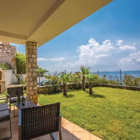 Apartman 2 Bedroom Cozy In Crikvenica