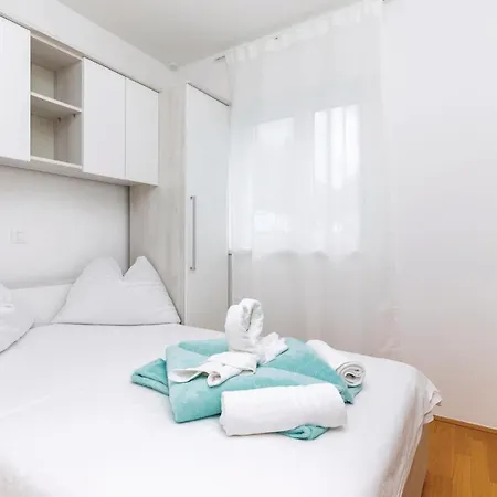 Beautiful In With Wifi Apartment