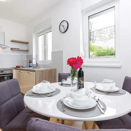 2 Bedroom Cozy In Apartman *